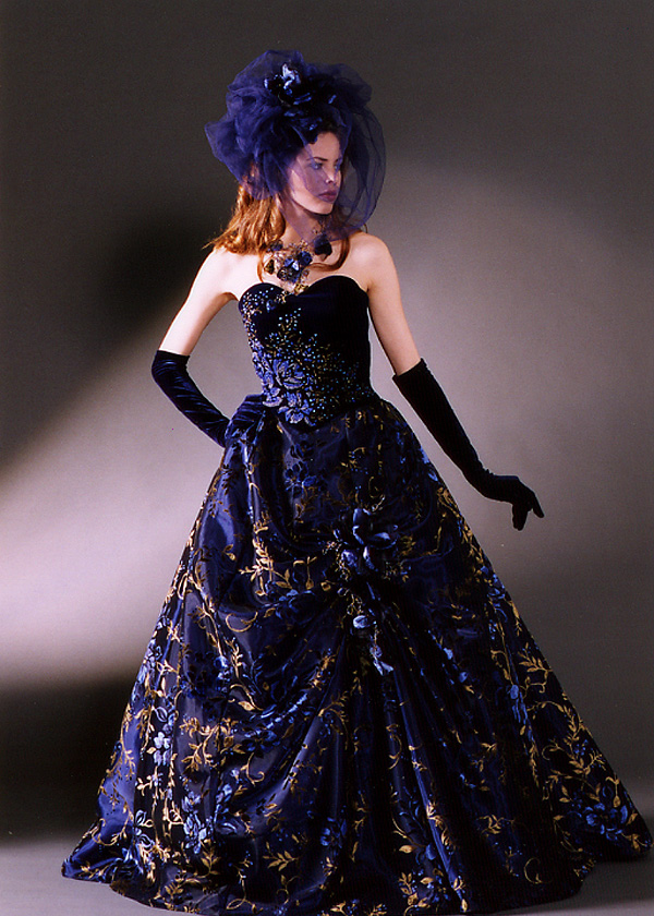 写真0037 ／ Color Dress：カラードレス（色ドレス）イメージ集